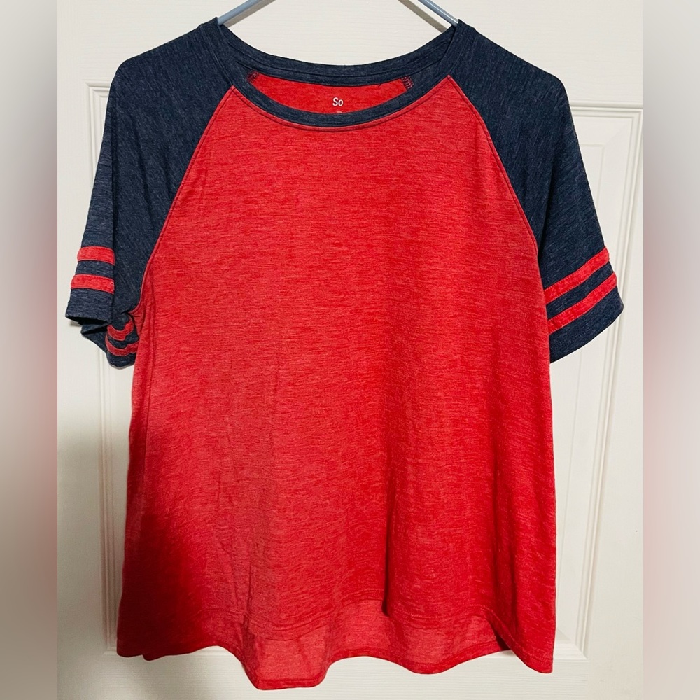 🔥4 for $15🔥 Women’s T-Shirt